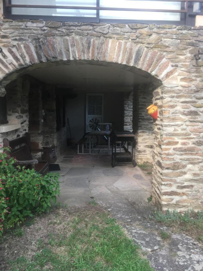 Gite A La Campagne Quins Buitenkant foto