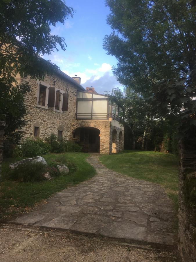 Gite A La Campagne Quins Buitenkant foto
